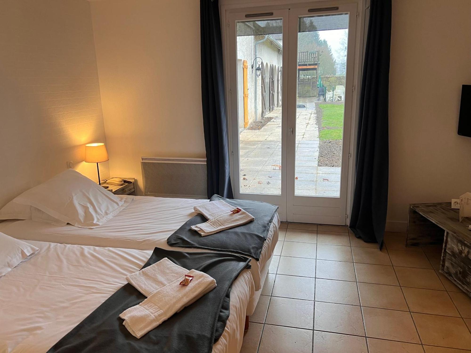 Golf Hotel De La Carte Chouzy-sur-Cisse Exterior photo